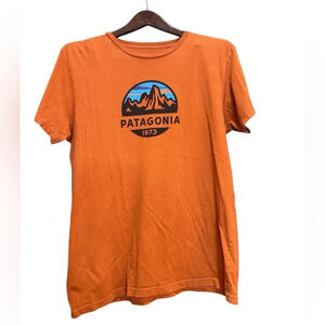 Patagonia Burnt Orange TShirt Size Large Slim Fit